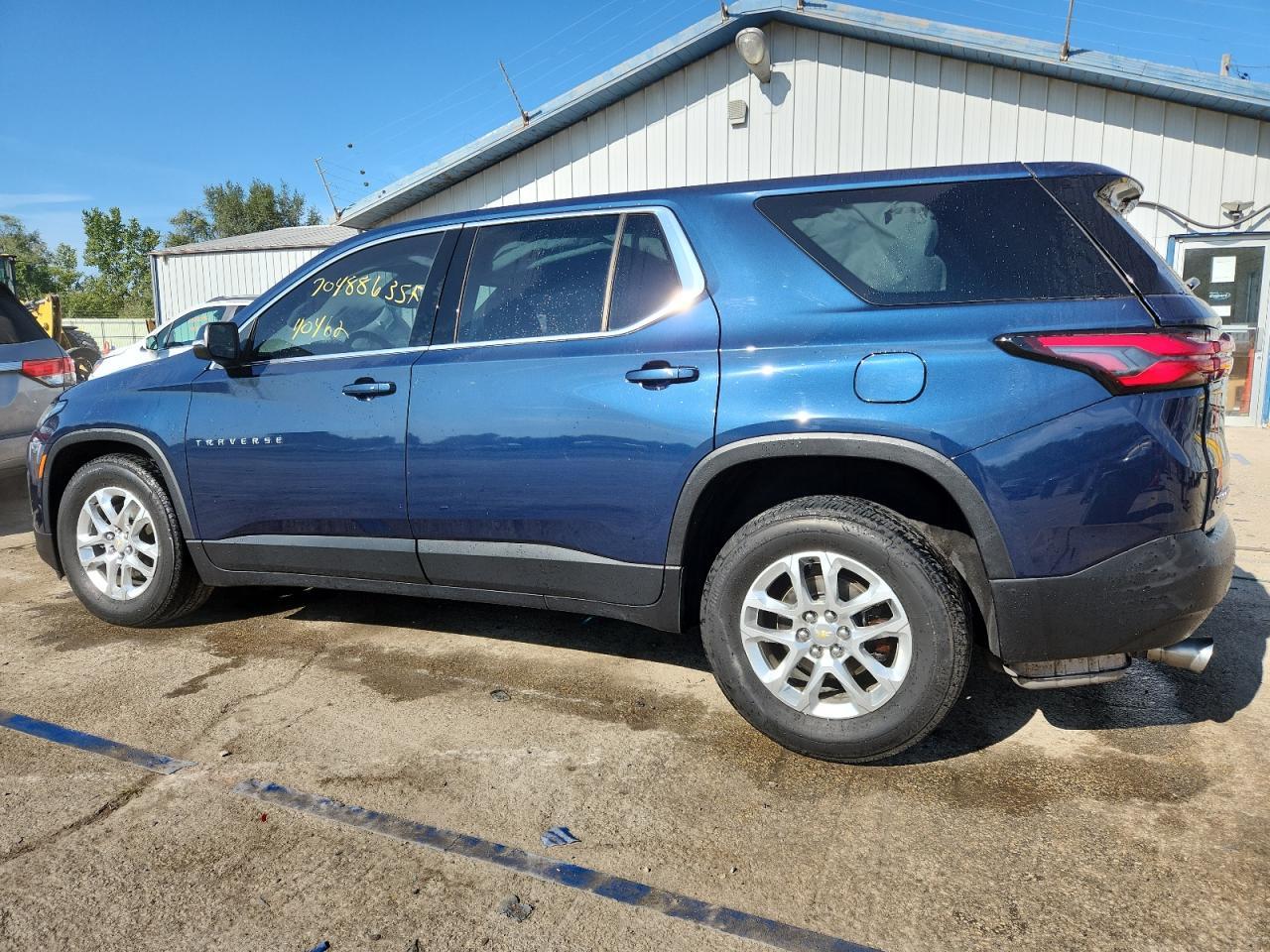 2023 Chevrolet Traverse Ls - Image 2