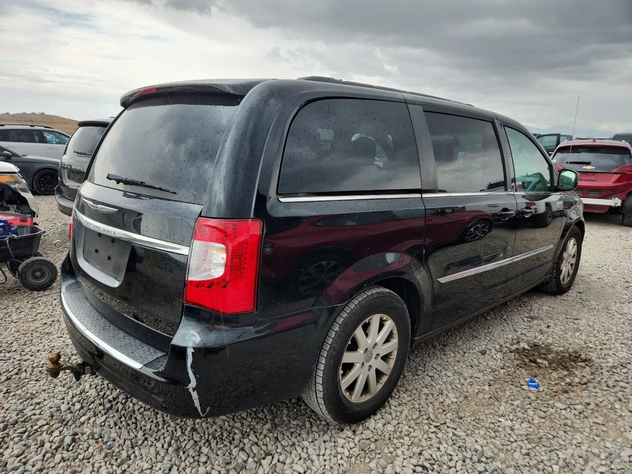 2013 Chrysler Town & Country Touring - Фото 3