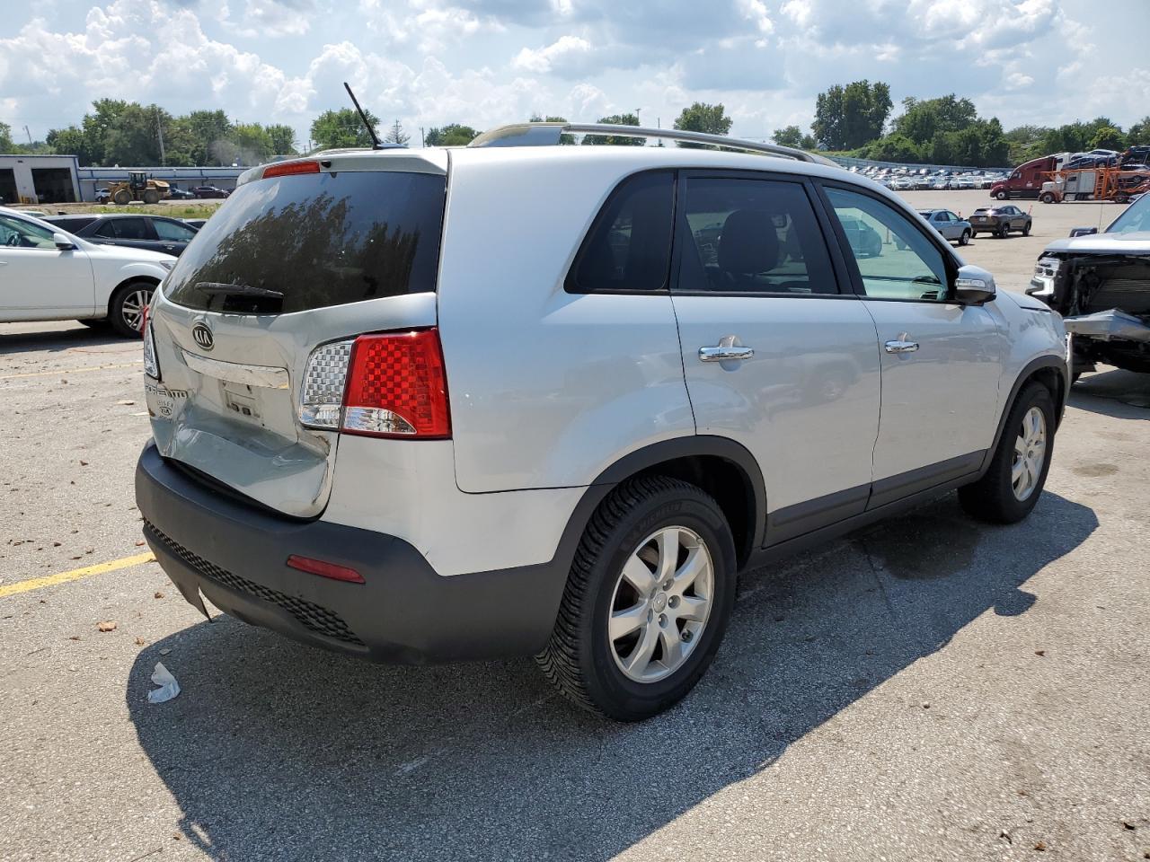 2013 Kia Sorento Lx - Фото 3