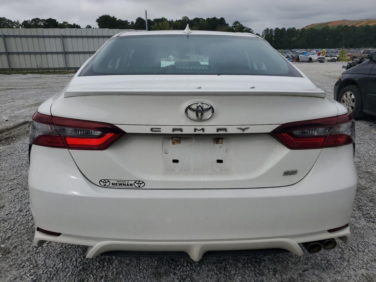 2021 Toyota Camry Se - Фото 6