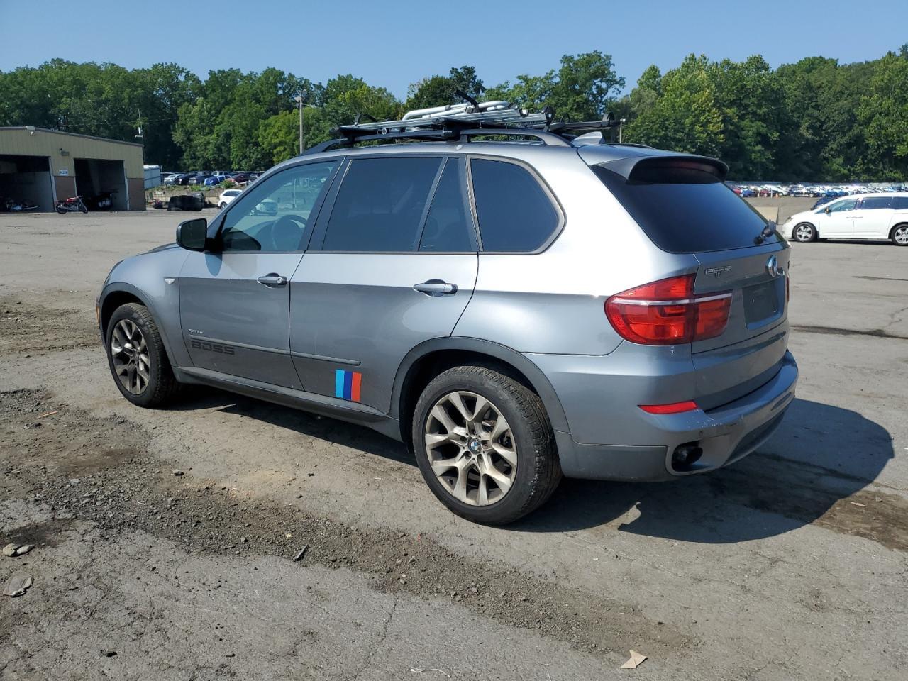 2012 BMW X5 xDrive35I - Фото 2