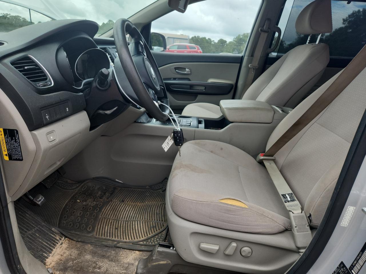 2016 Kia Sedona Lx - Image 7