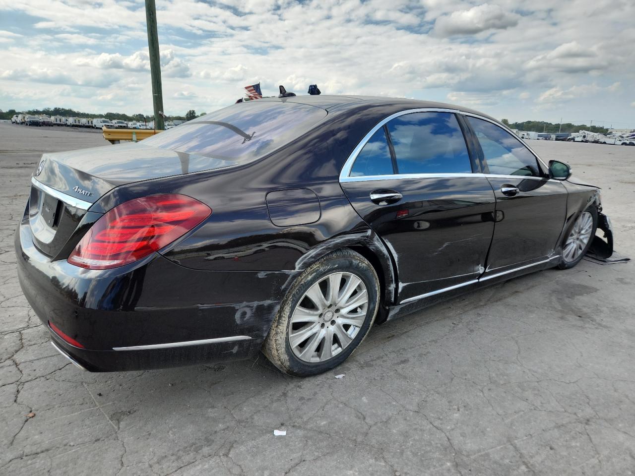 2015 Mercedes-Benz S 550 4Matic - Фото 3