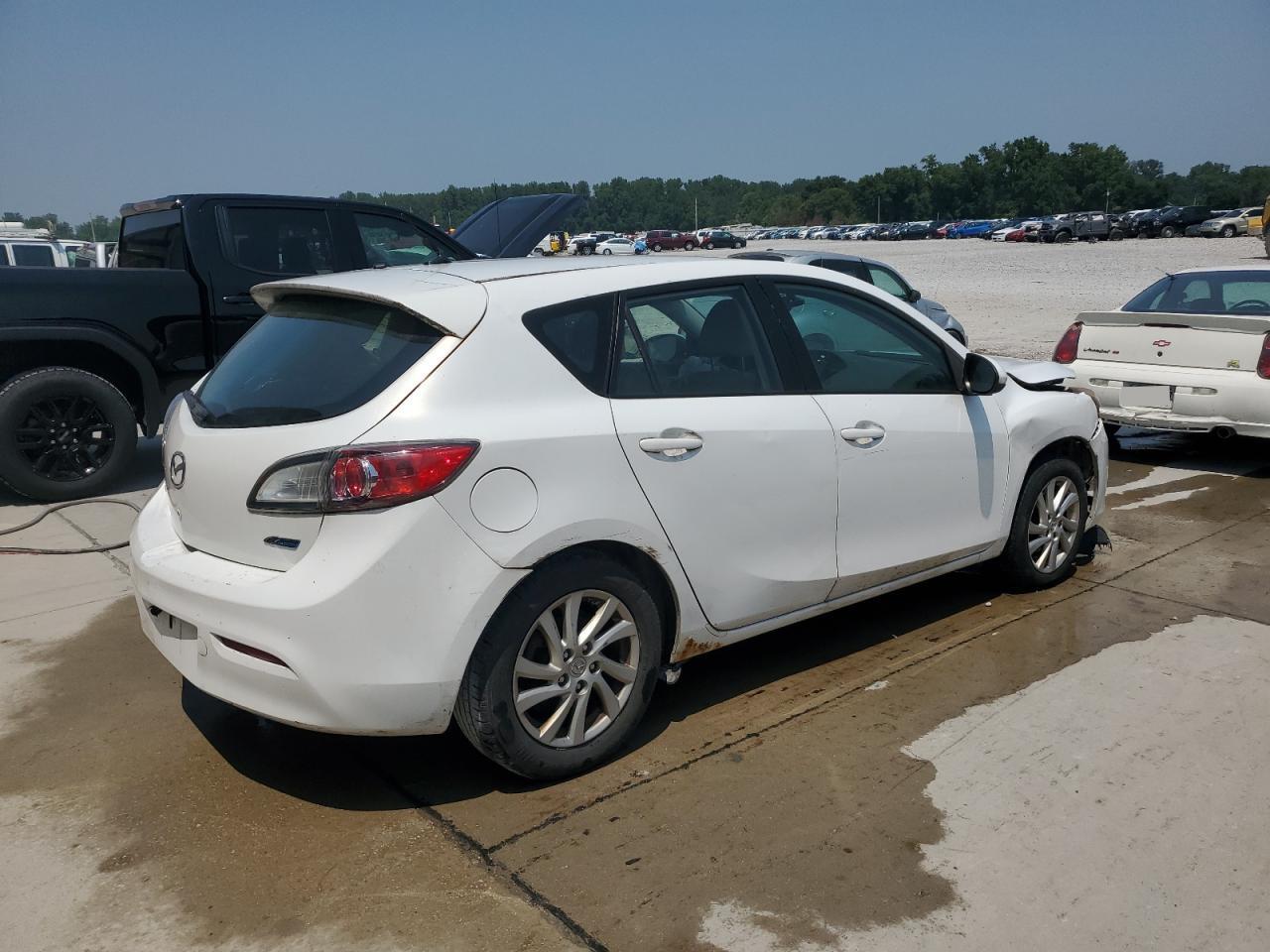 2012 Mazda 3 I - Image 3