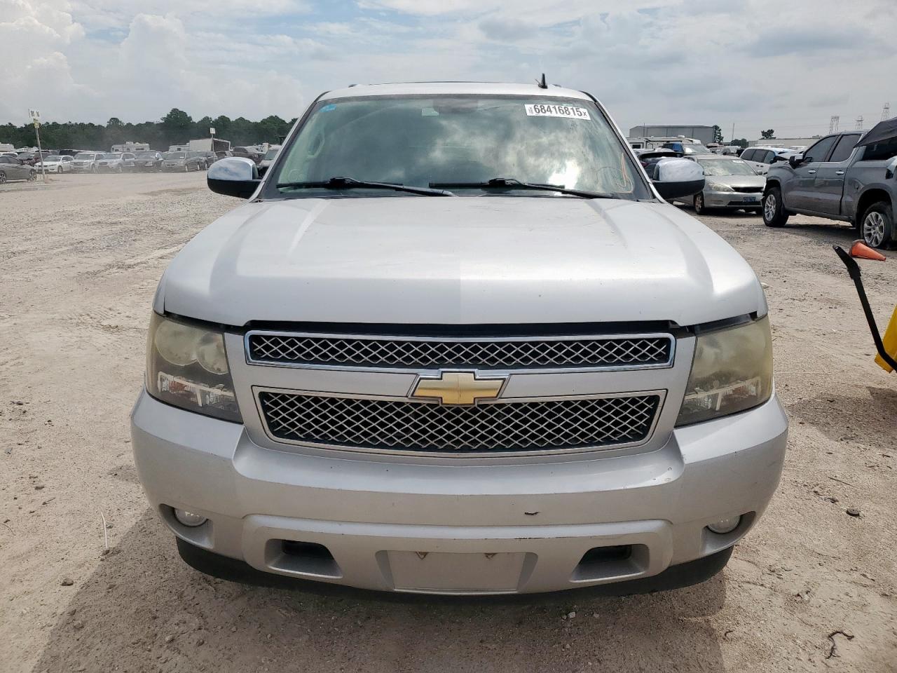 2011 Chevrolet Suburban C1500 Lt - Фото 5