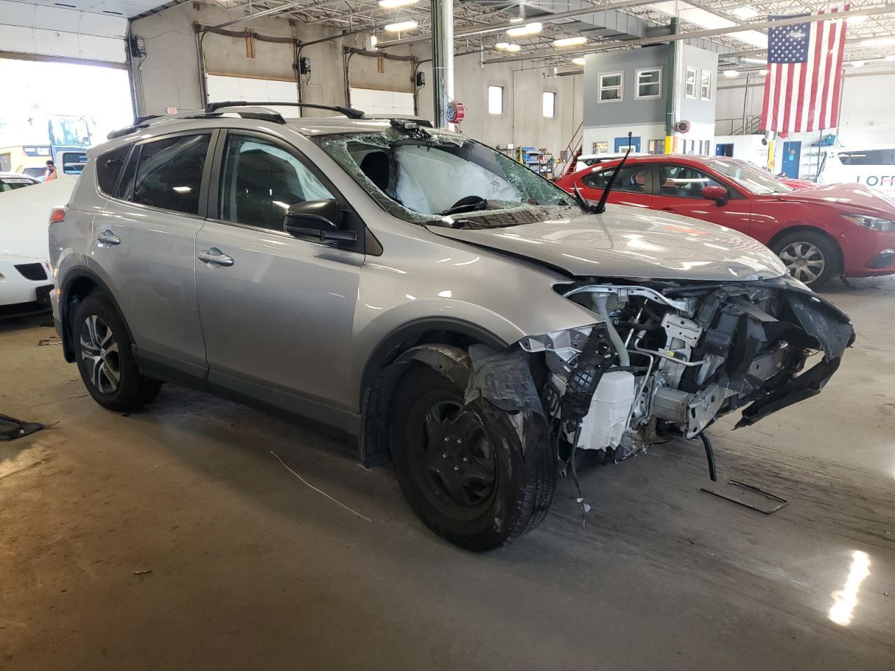 2017 Toyota Rav4 Le - Фото 4