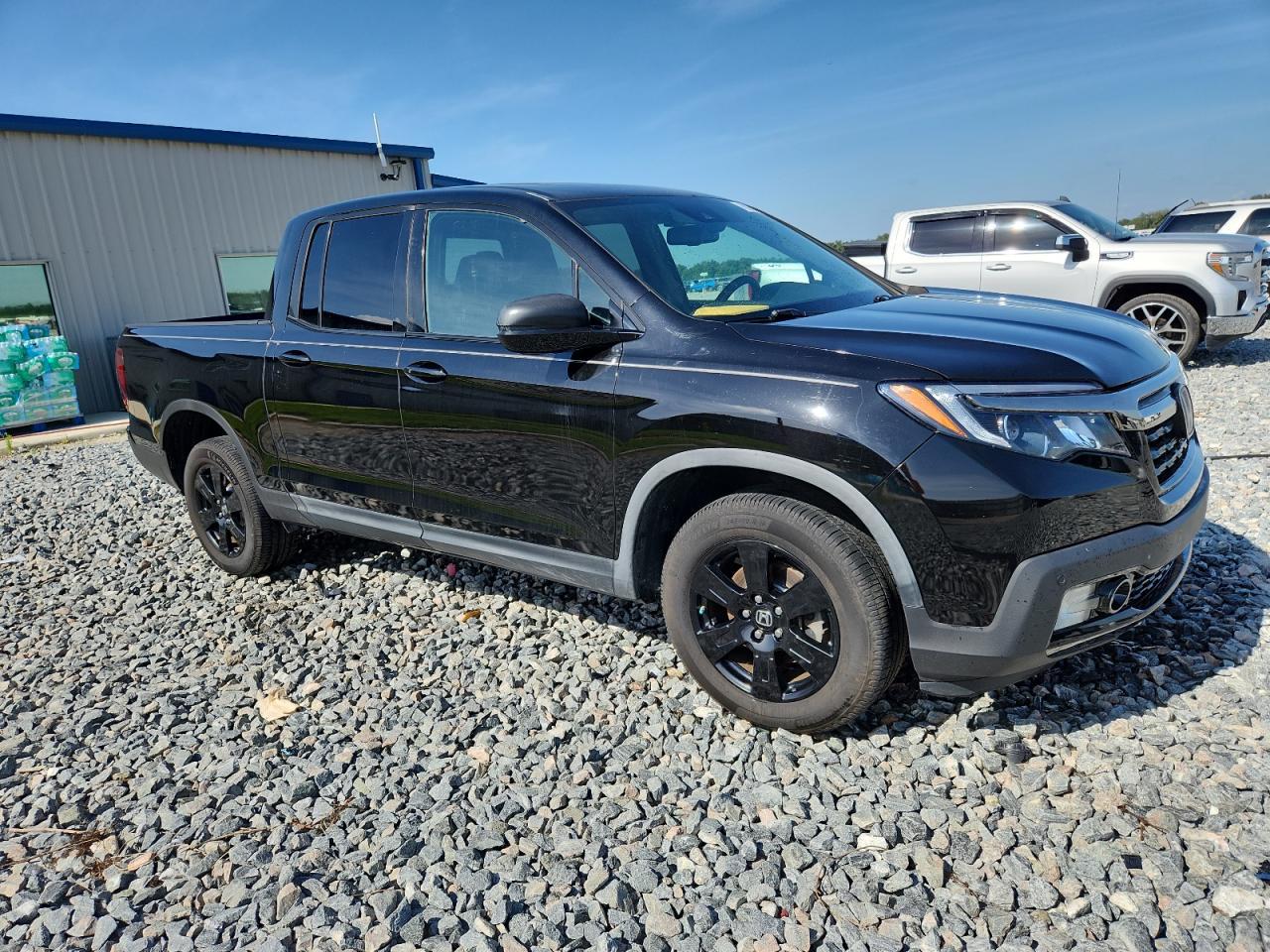 2018 Honda Ridgeline Black Edition - Image 4