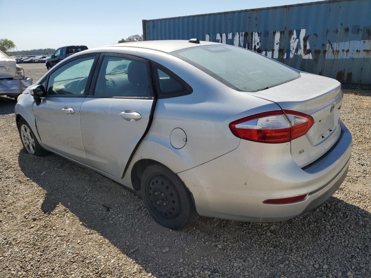 2014 Ford Fiesta Se - Image 2
