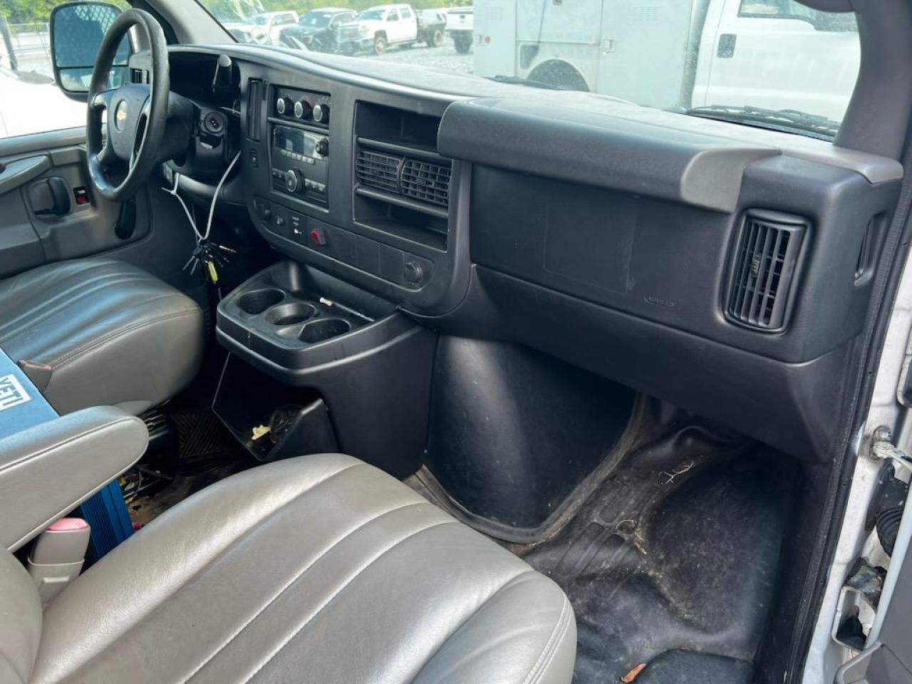 2013 Chevrolet Express G2500 - Фото 6