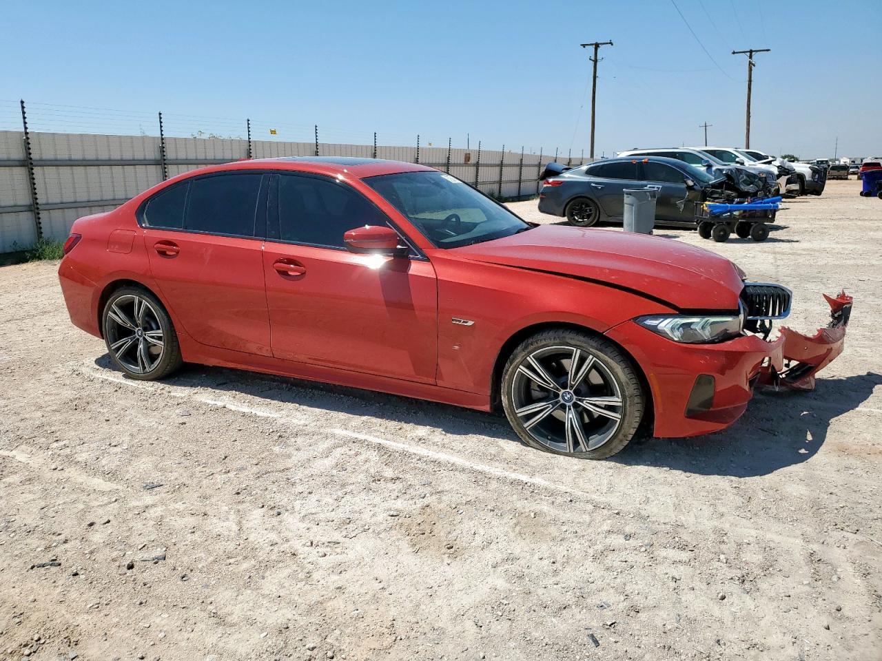 2023 BMW 330E - Фото 4