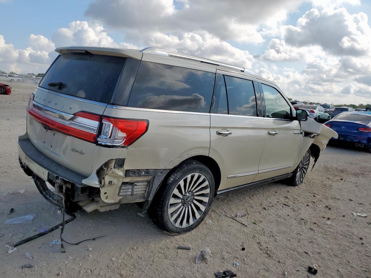 2018 Lincoln Navigator Reserve - Фото 3