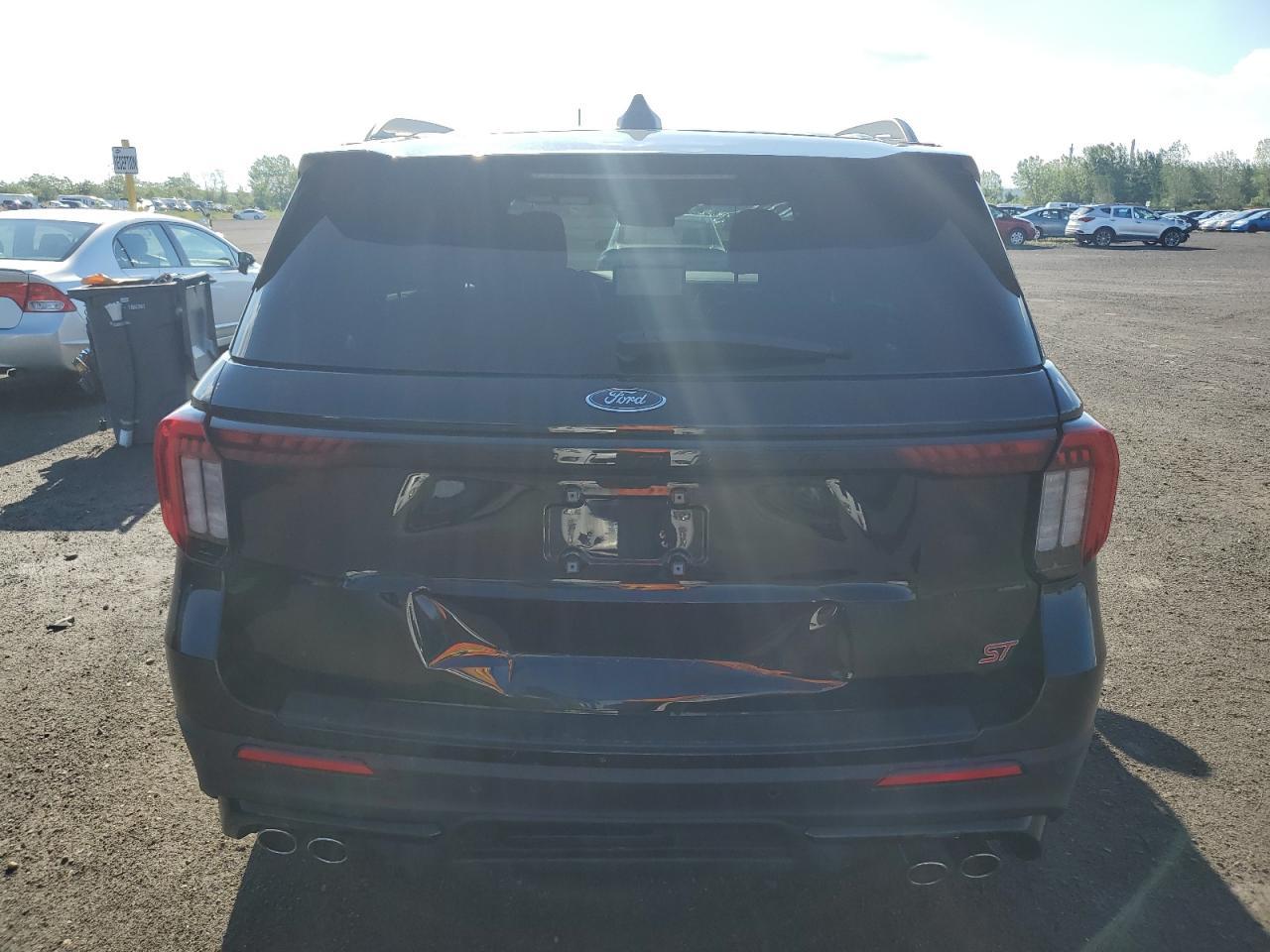 2025 Ford Explorer St - Фото 6