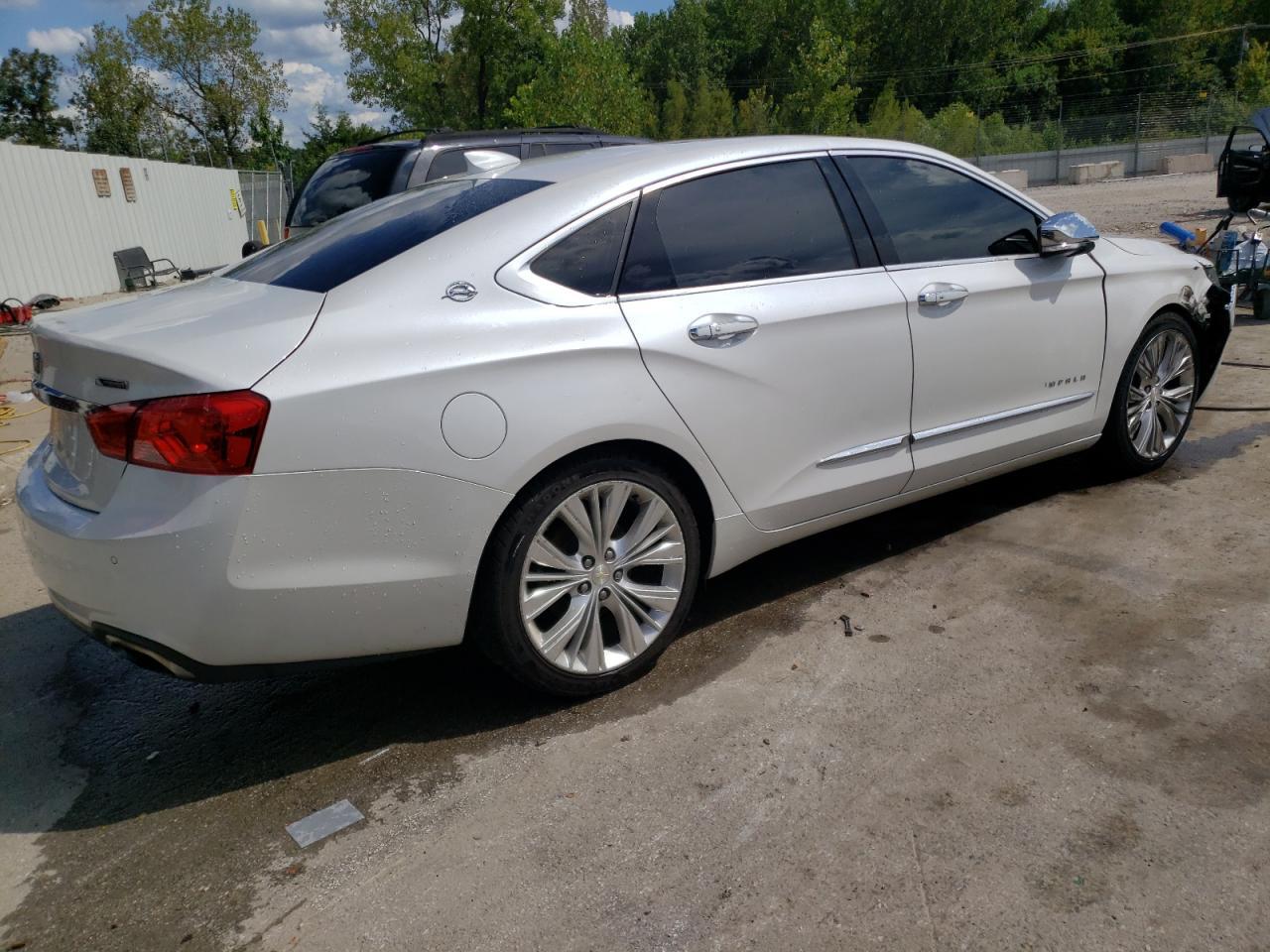 2017 Chevrolet Impala Premier - Фото 3