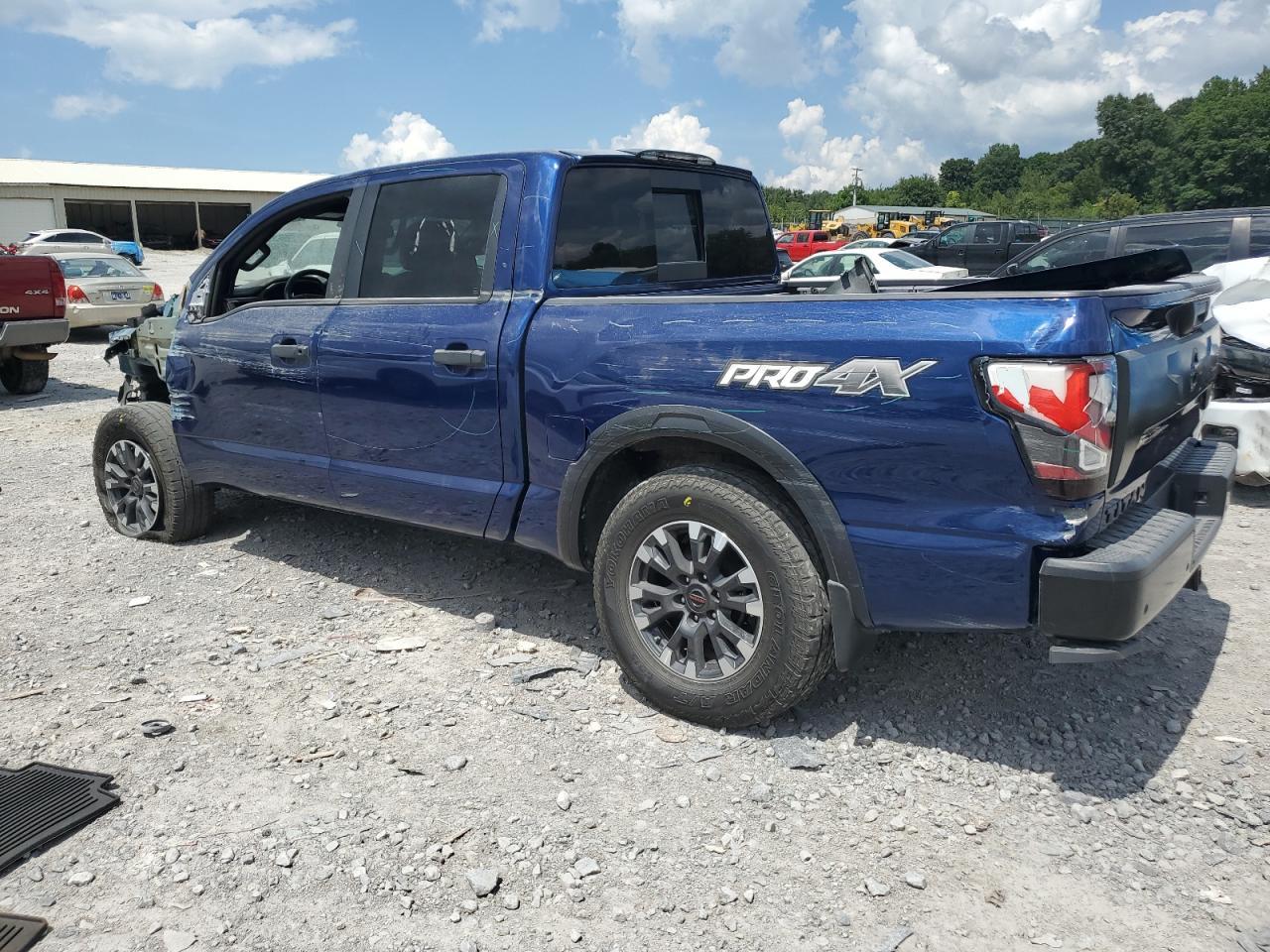 2020 Nissan Titan Sv - Фото 2
