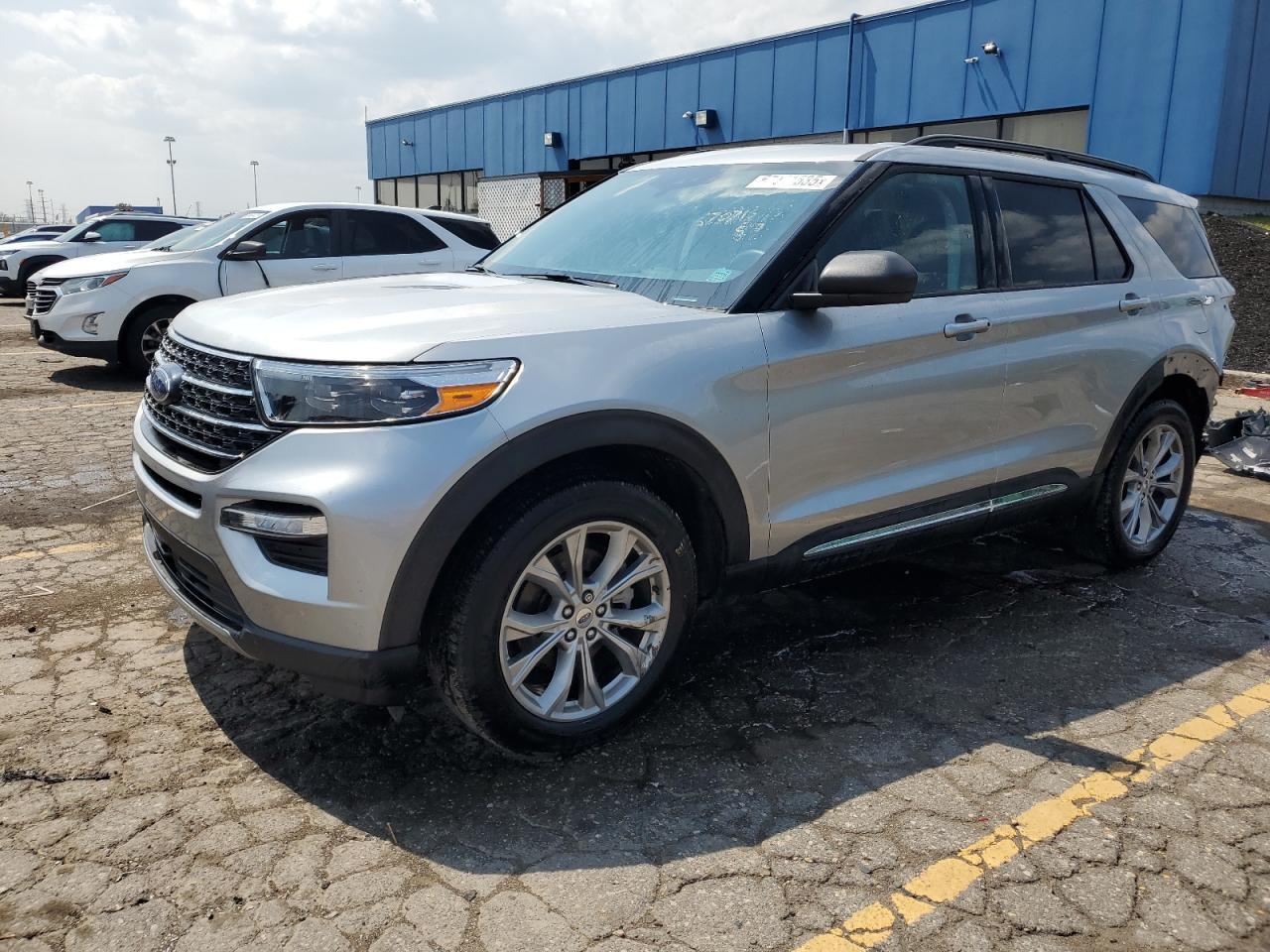 2023 Ford Explorer Xlt