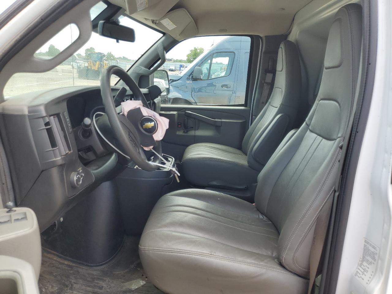 2020 Chevrolet Express G2500 - Фото 7