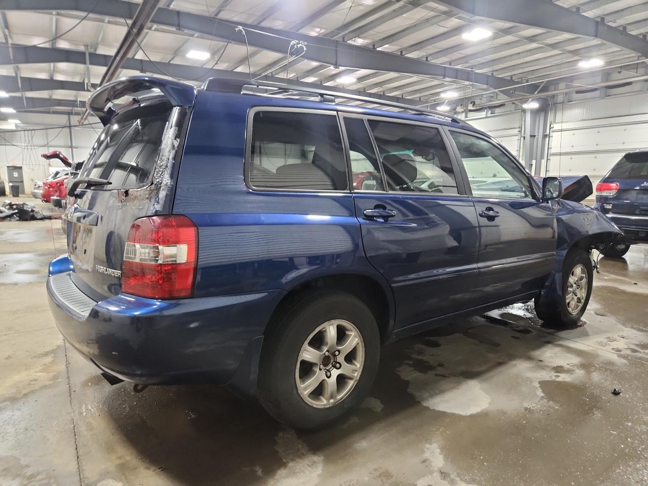 2004 Toyota Highlander Base - Фото 3