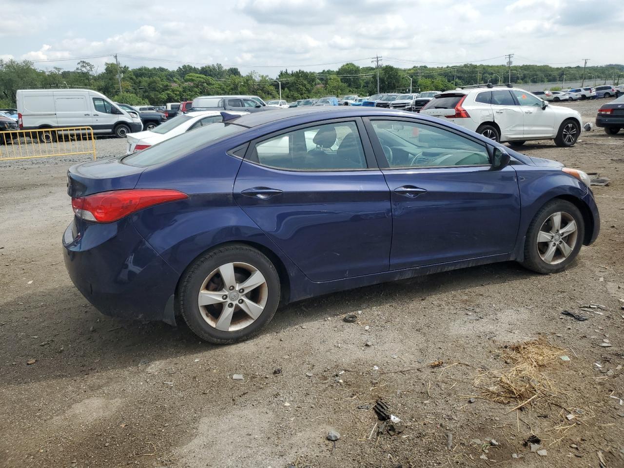 2013 Hyundai Elantra Gls - Image 3