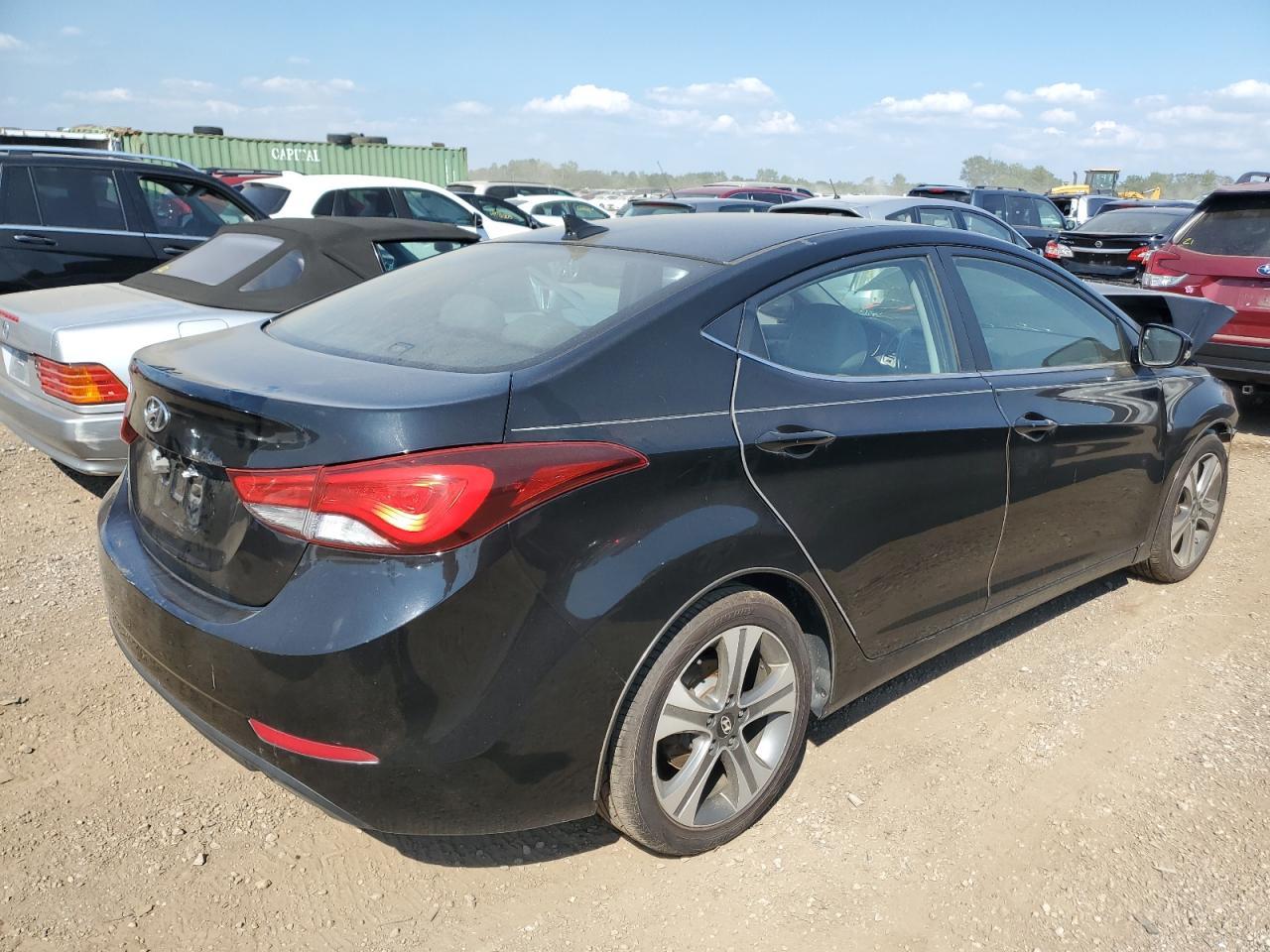 2014 Hyundai Elantra Se - Image 3