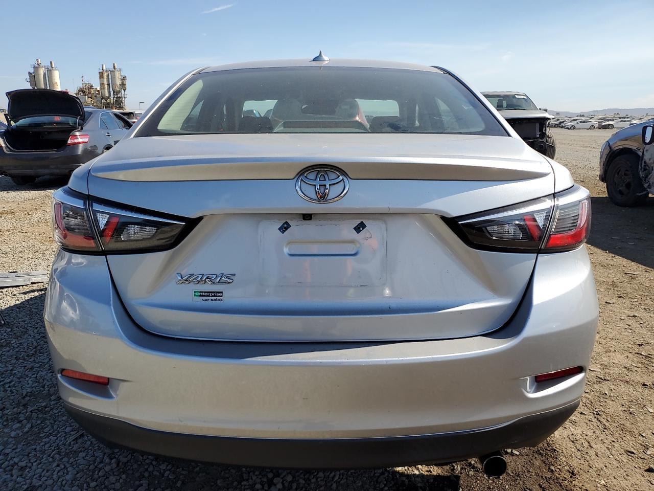 2019 Toyota Yaris L - Image 6
