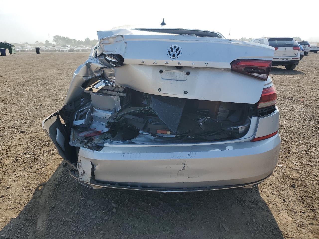 2020 Volkswagen Passat Se - Фото 6