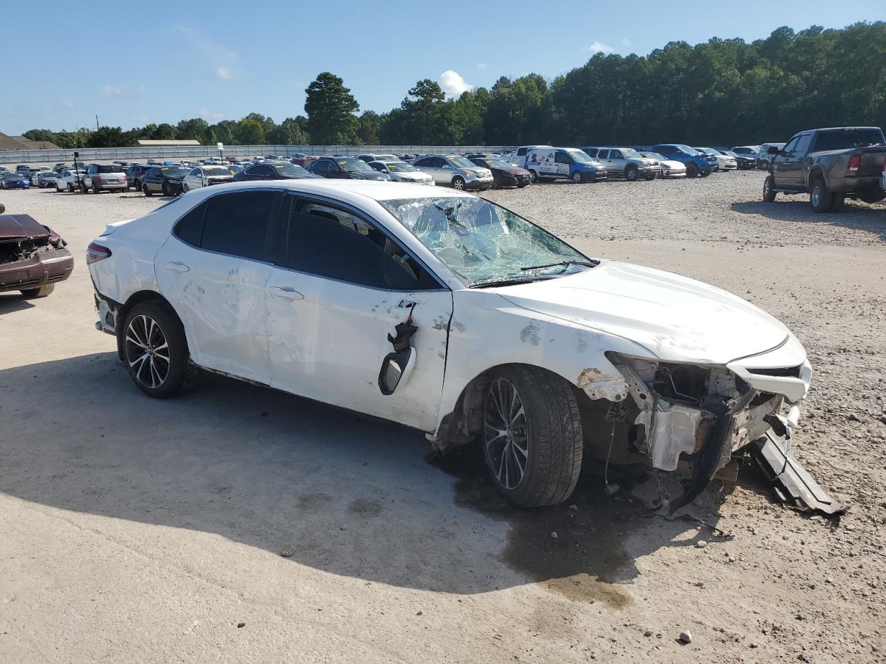 2018 Toyota Camry L - Фото 4