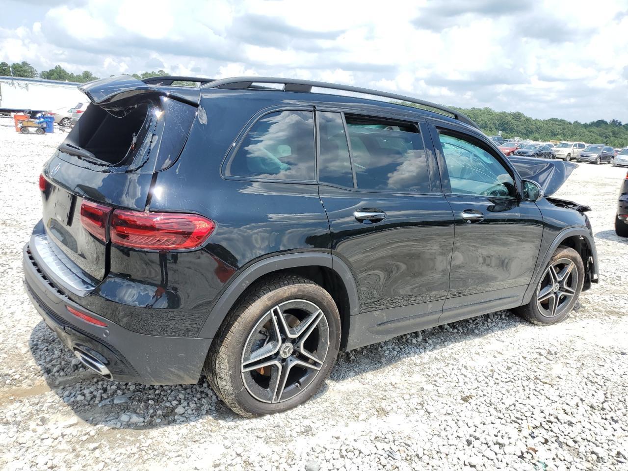 2025 Mercedes-Benz Glb 250 - Image 3