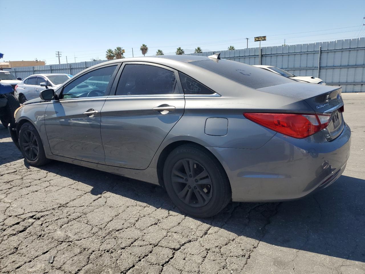 2013 Hyundai Sonata Gls - Image 2
