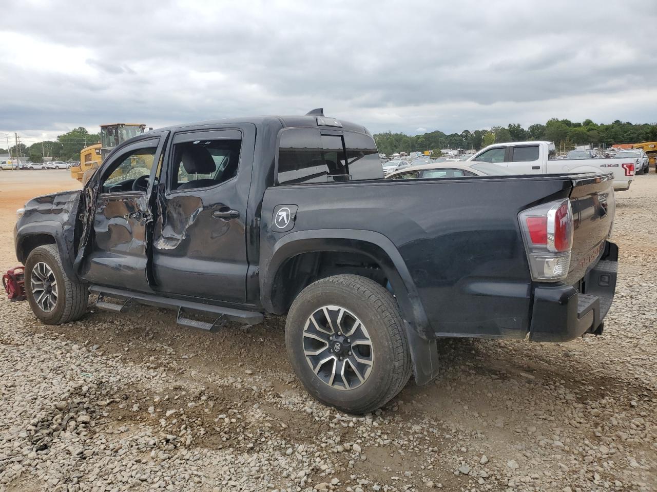 2023 Toyota Tacoma Double Cab - Image 2