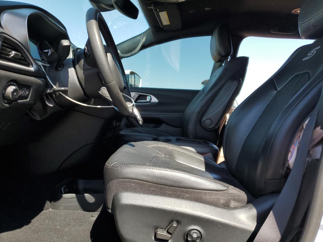 2022 Chrysler Pacifica Hybrid Touring L - Фото 7