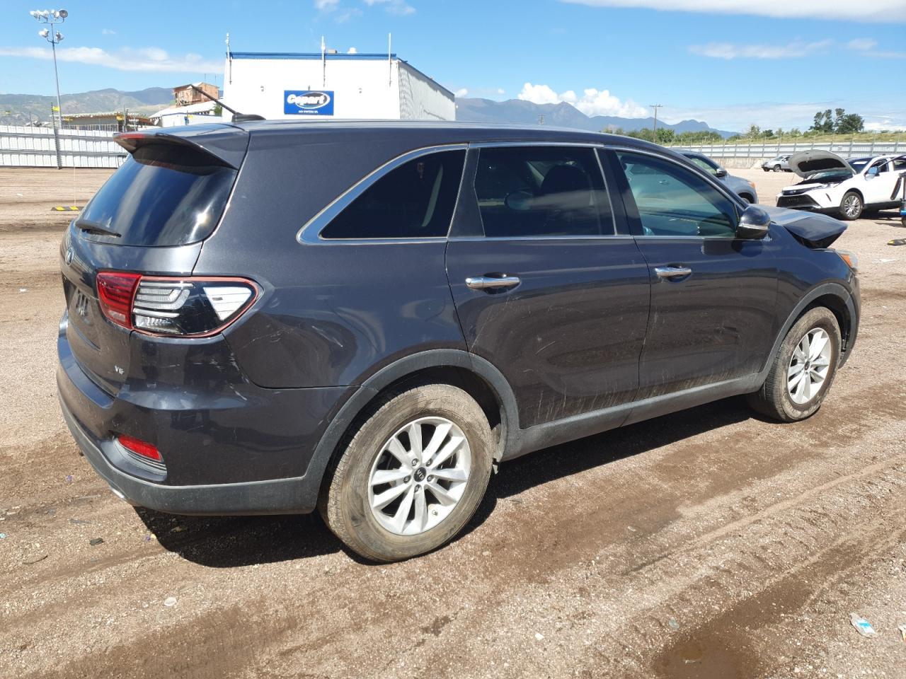 2019 Kia Sorento Lx - Image 3