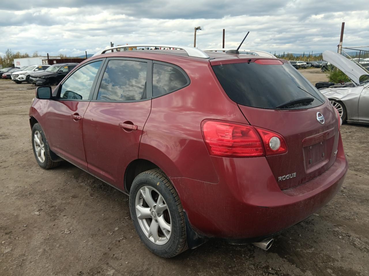 2009 Nissan Rogue S - Image 2