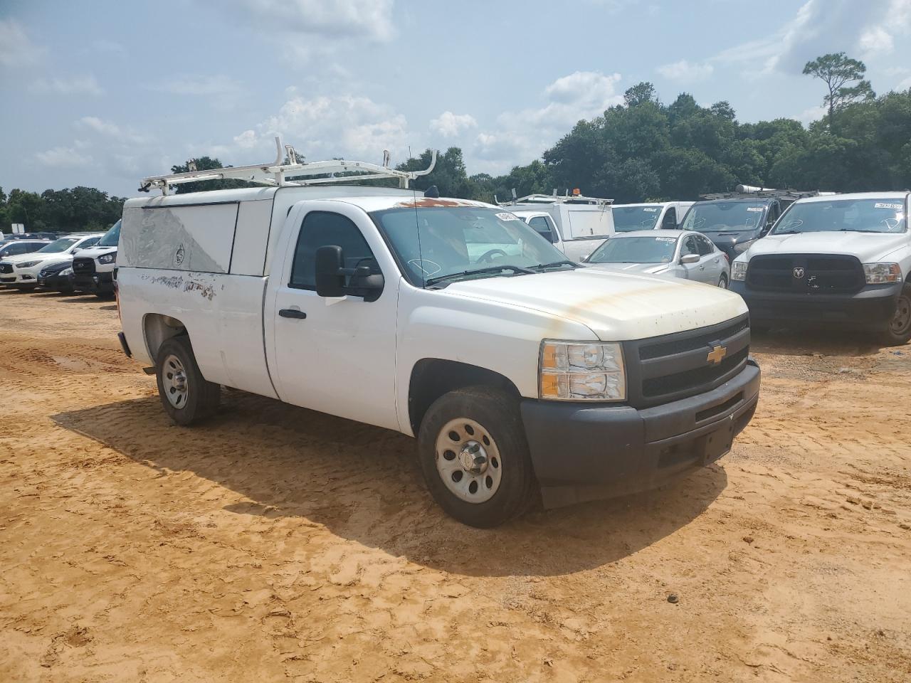 2013 Chevrolet Silverado C1500 - Image 4