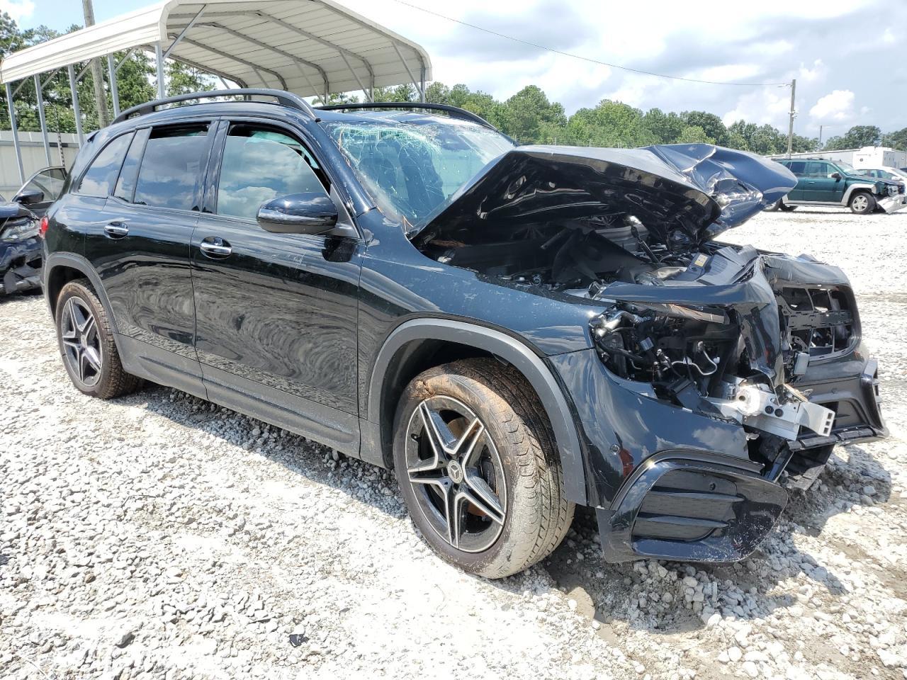 2025 Mercedes-Benz Glb 250 - Image 4