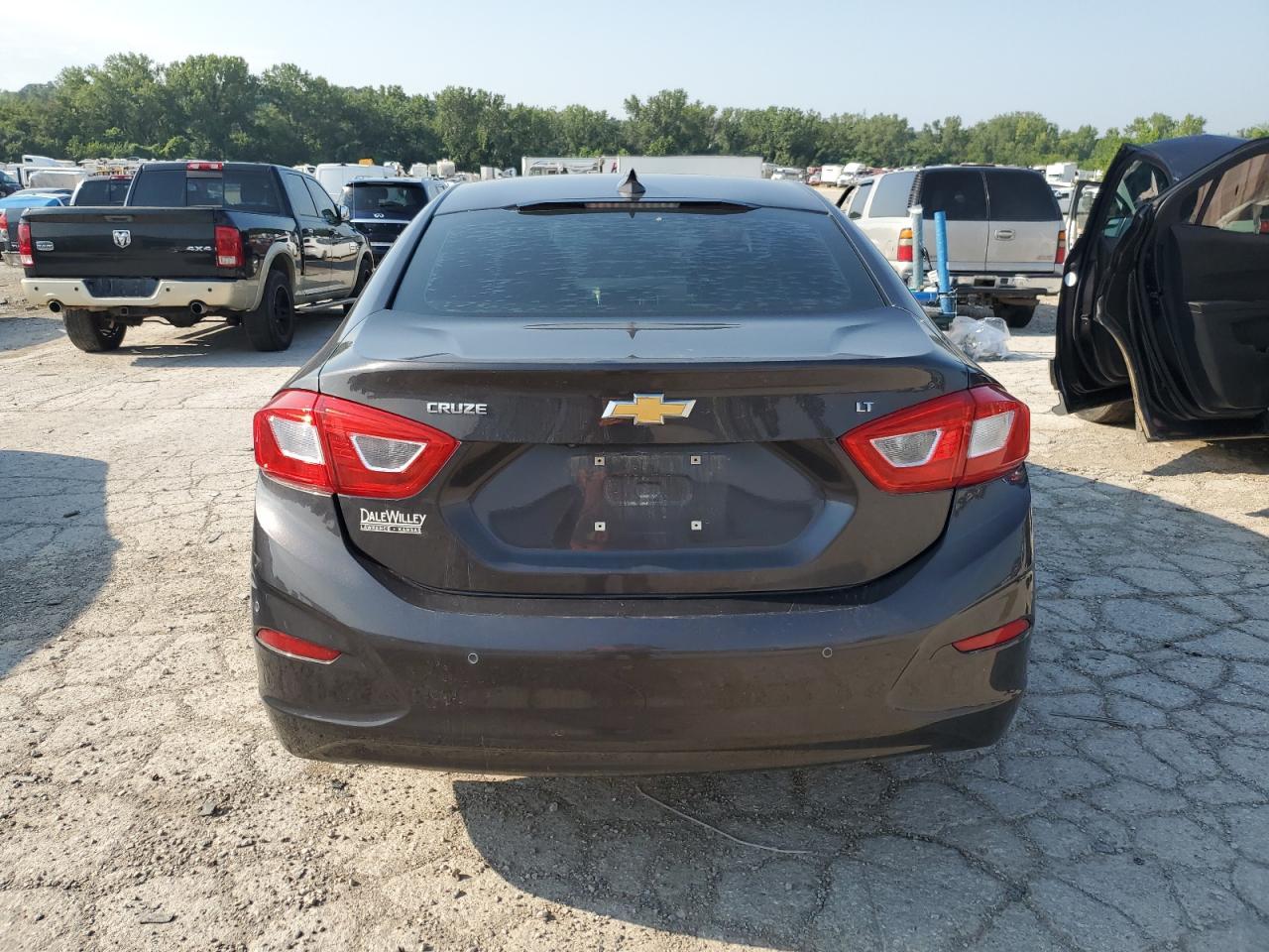 2017 Chevrolet Cruze Lt - Image 6