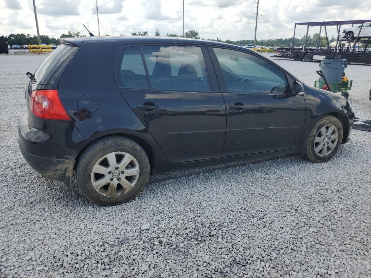 2009 Volkswagen Rabbit - Image 3