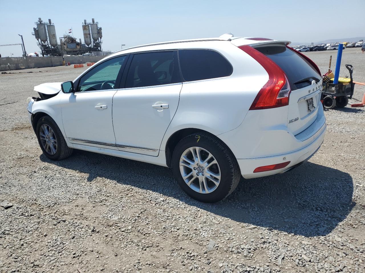 2016 Volvo Xc60 T5 Premier - Image 2