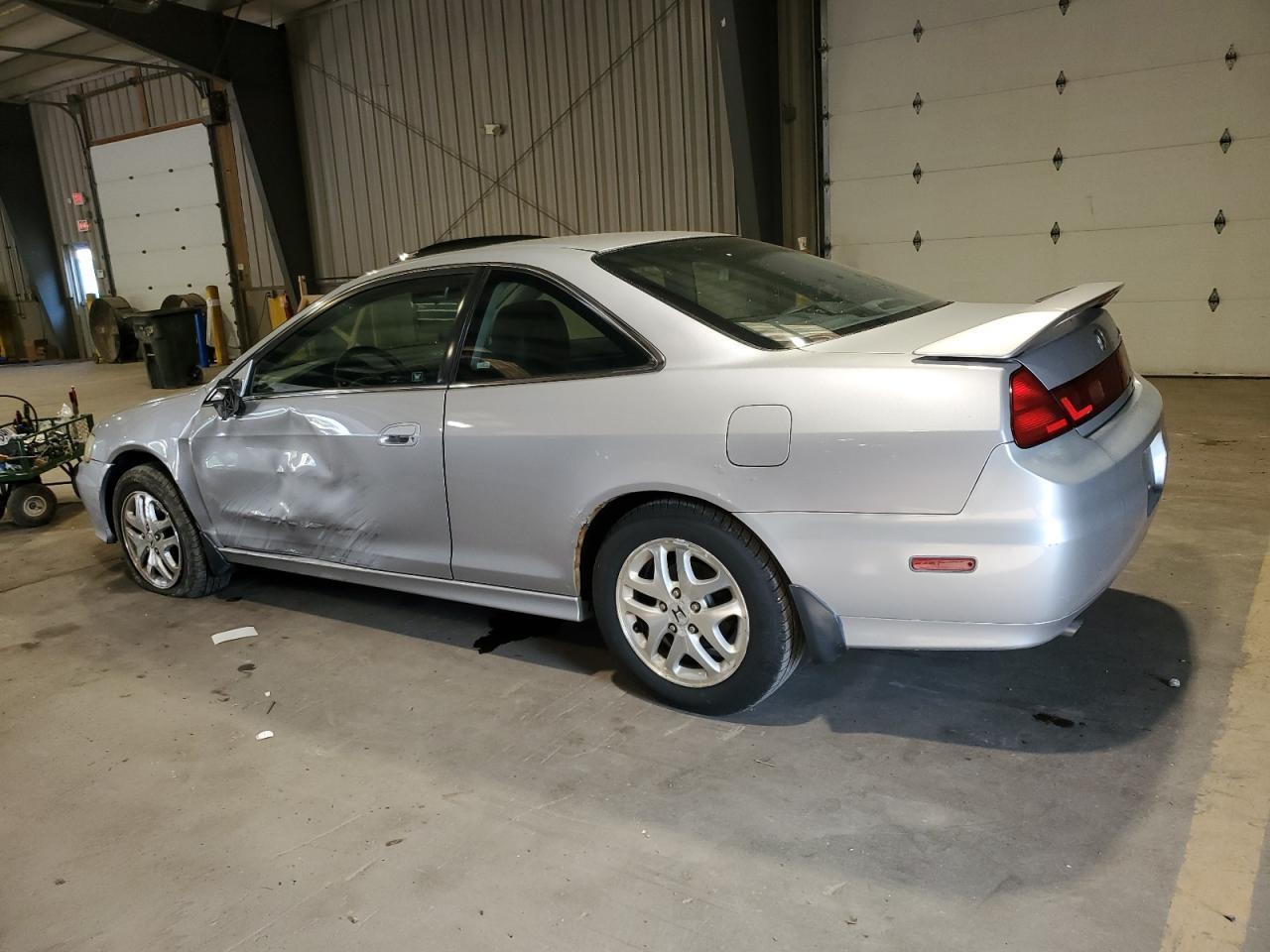 2002 Honda Accord - Фото 2