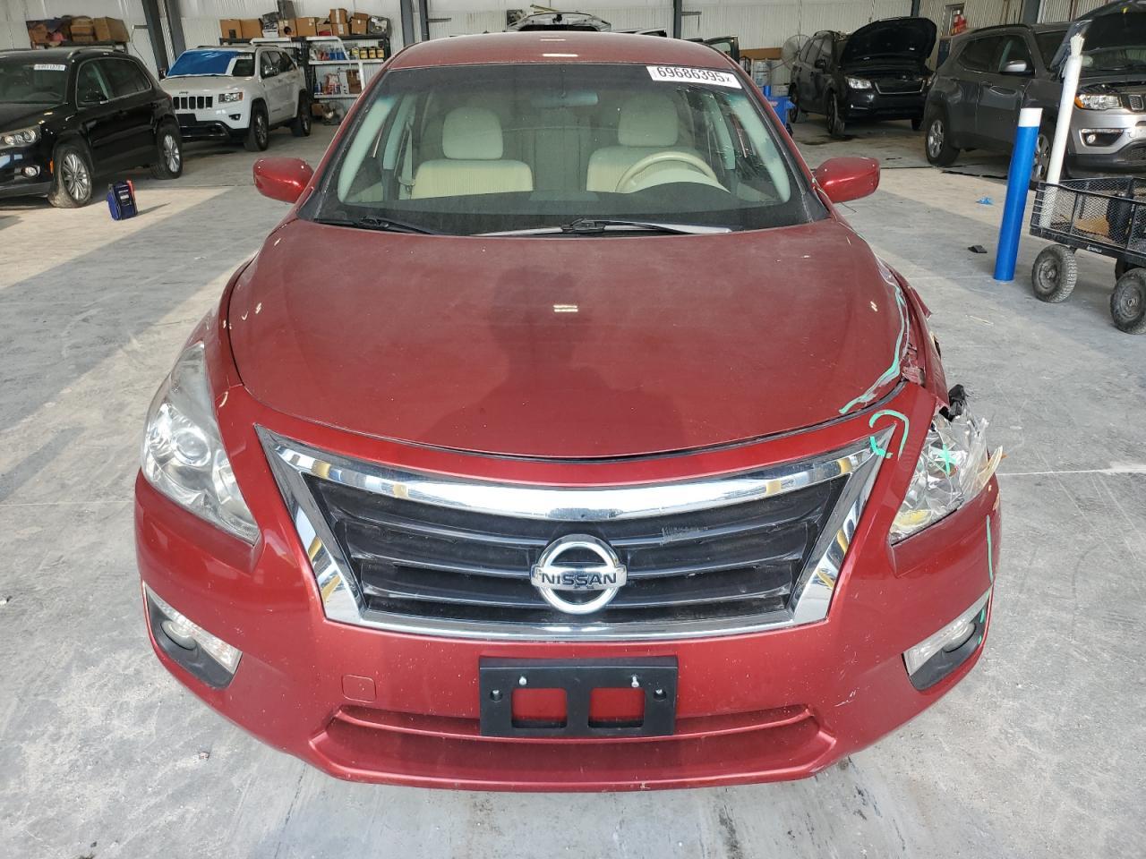 2015 Nissan Altima 2.5 - Image 5