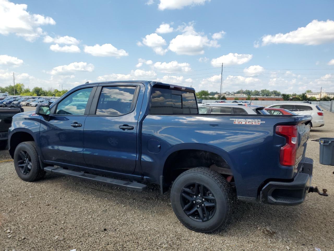 2021 Chevrolet Silverado K1500 Lt Trail Boss - Фото 2
