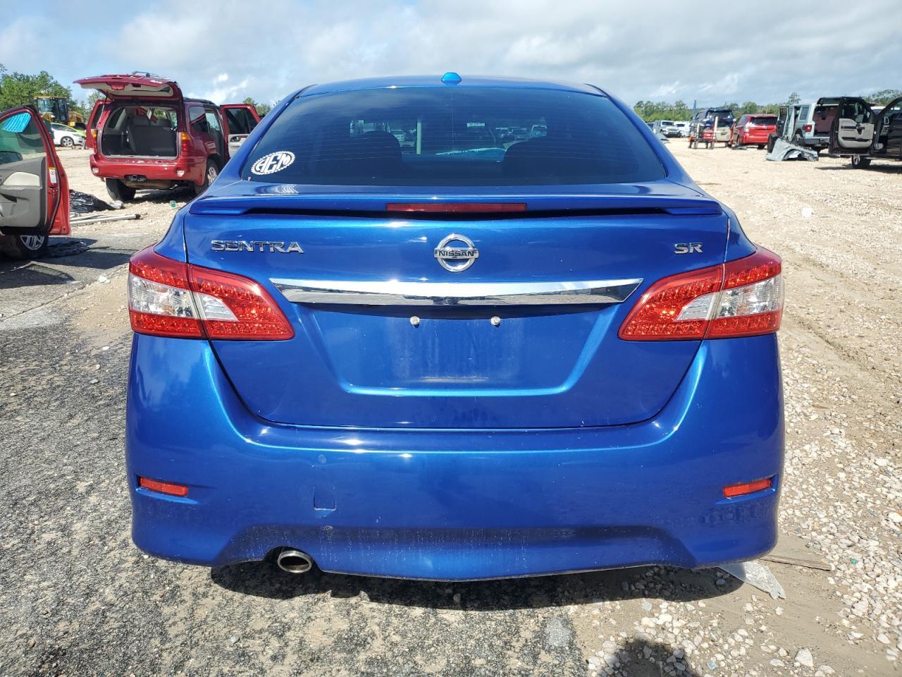 2015 Nissan Sentra S - Фото 6