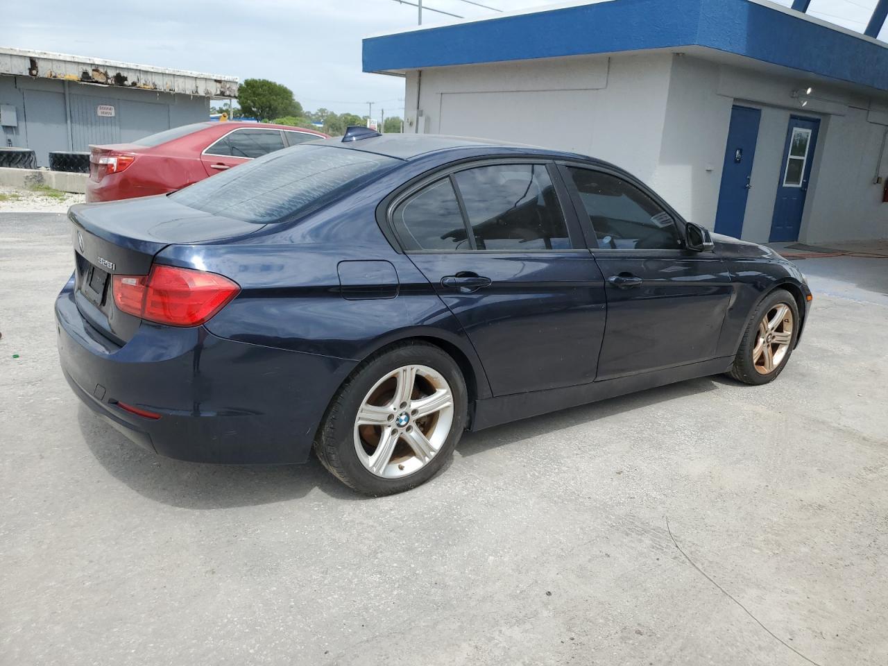 2014 BMW 328 I - Фото 3