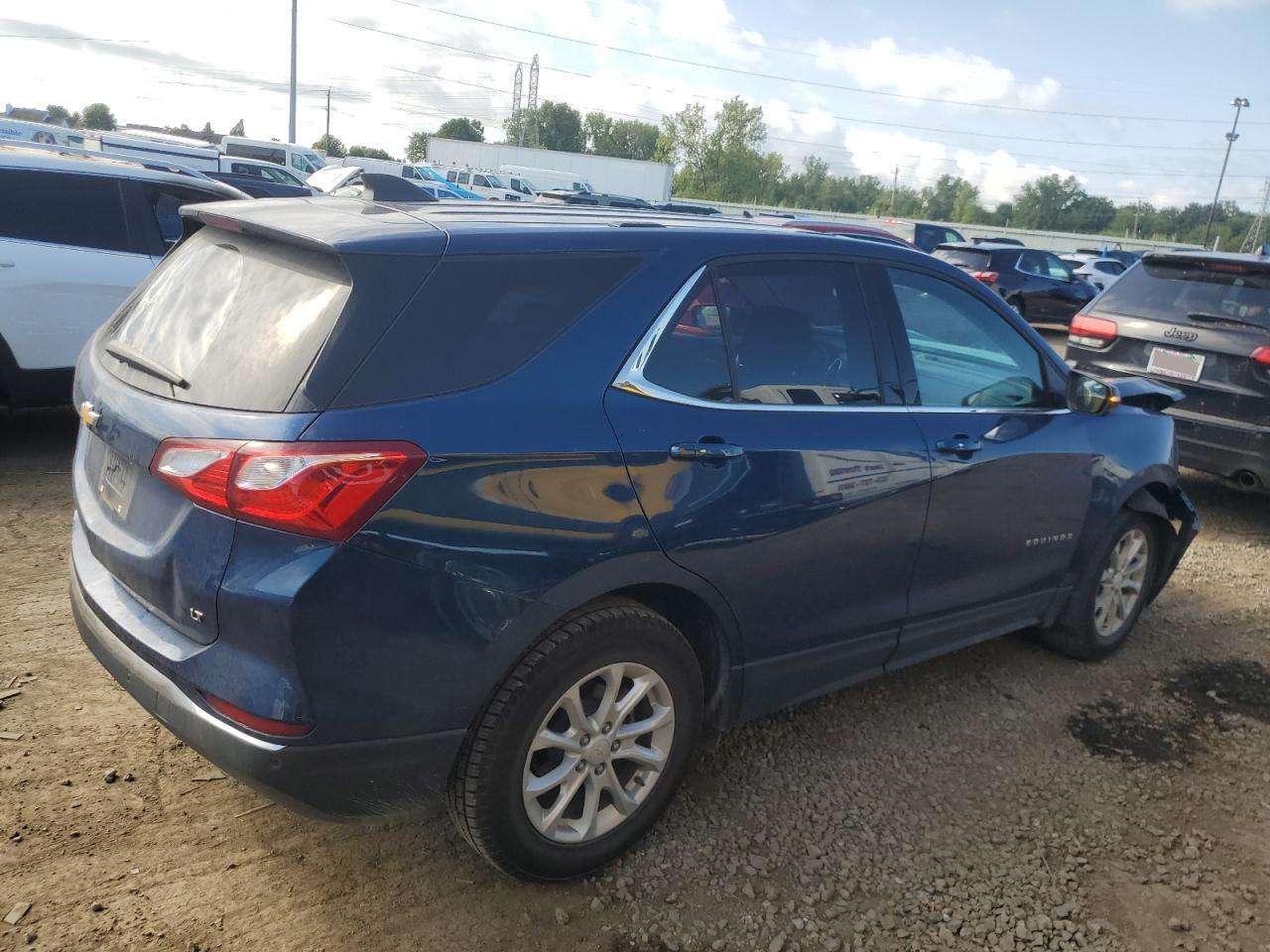 2019 Chevrolet Equinox Lt - Image 3
