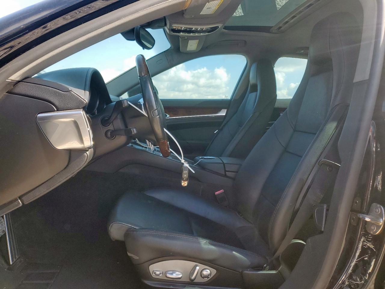 2012 Porsche Panamera 2 - Фото 7