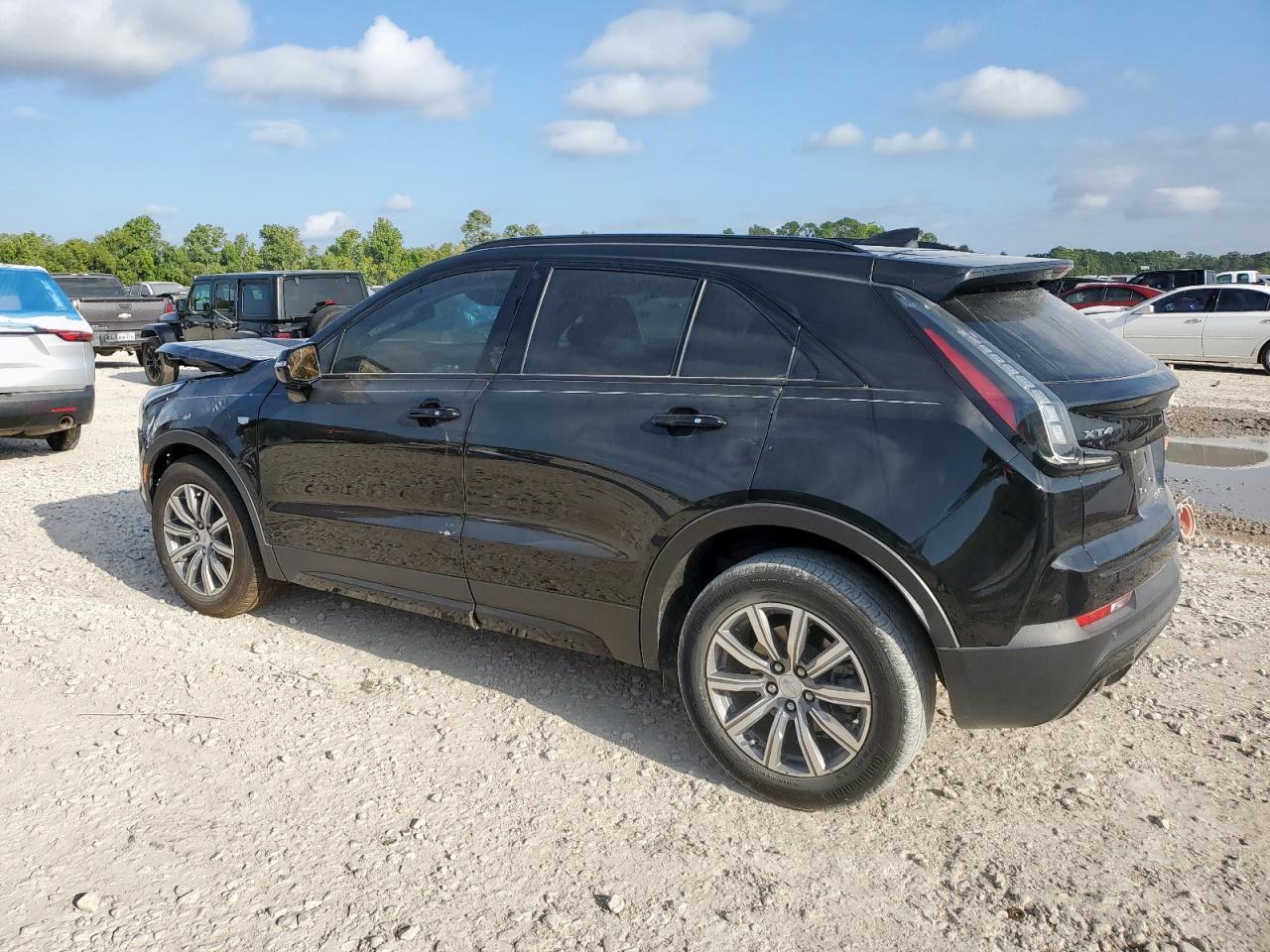 2023 Cadillac Xt4 Sport - Image 3