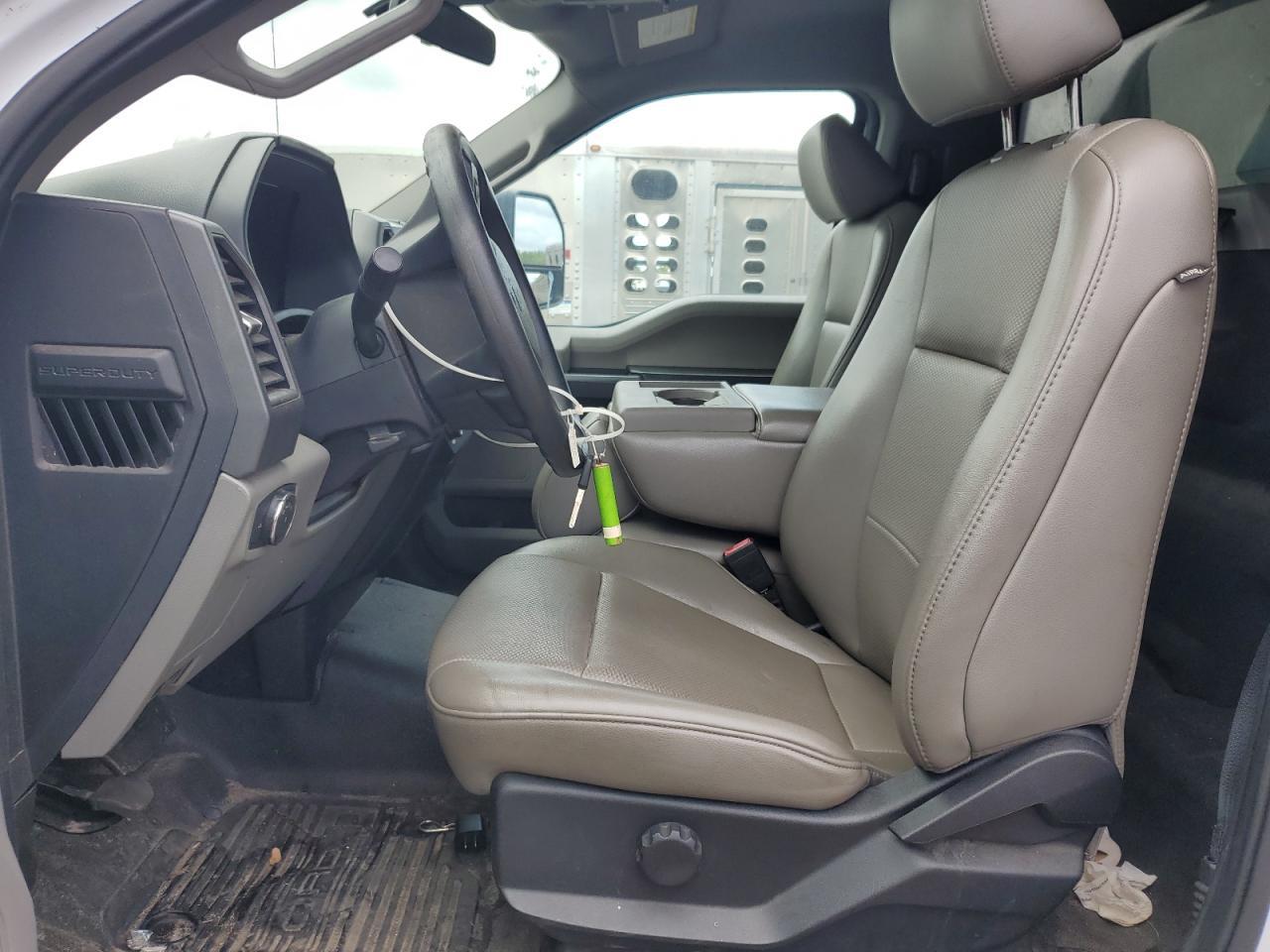 2021 Ford F550 Super Duty - Image 7