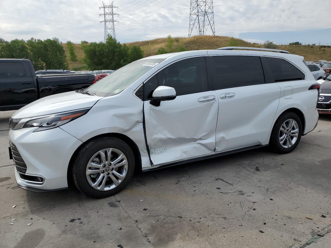 2023 Toyota Sienna Limited