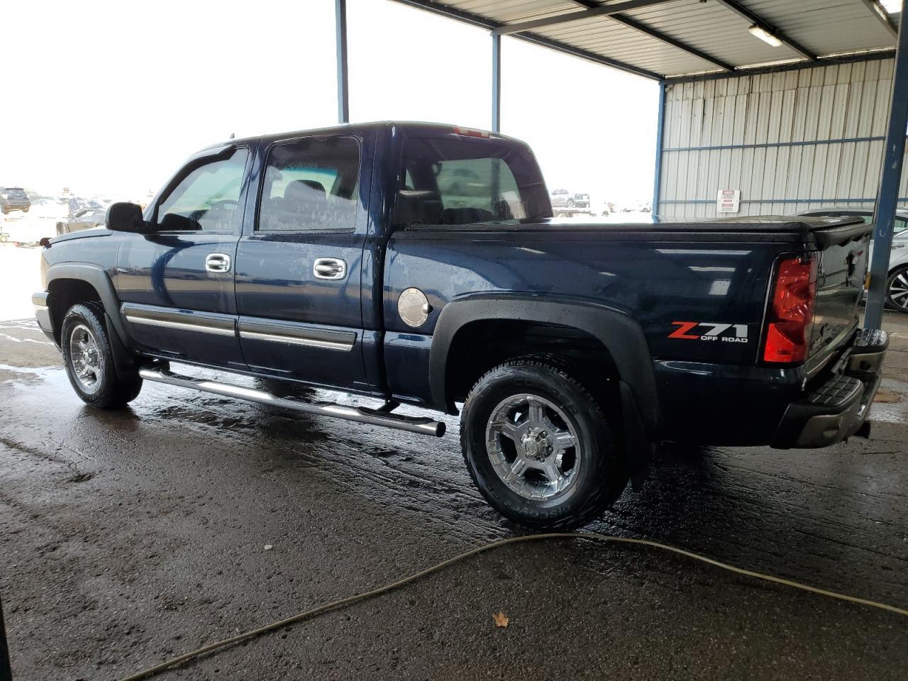 2007 Chevrolet Silverado K1500 Classic Crew Cab - Image 2