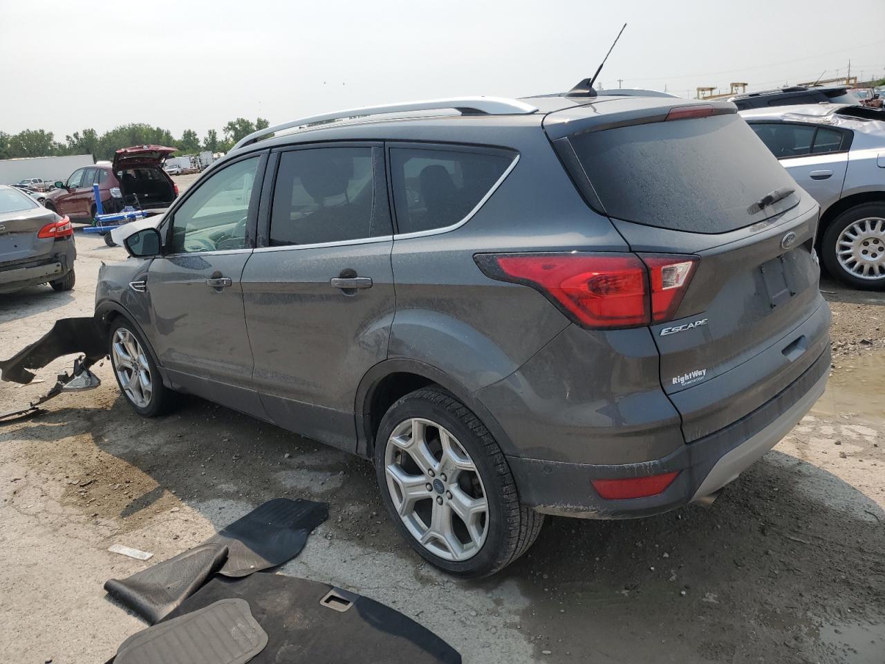 2019 Ford Escape Titanium - Фото 2