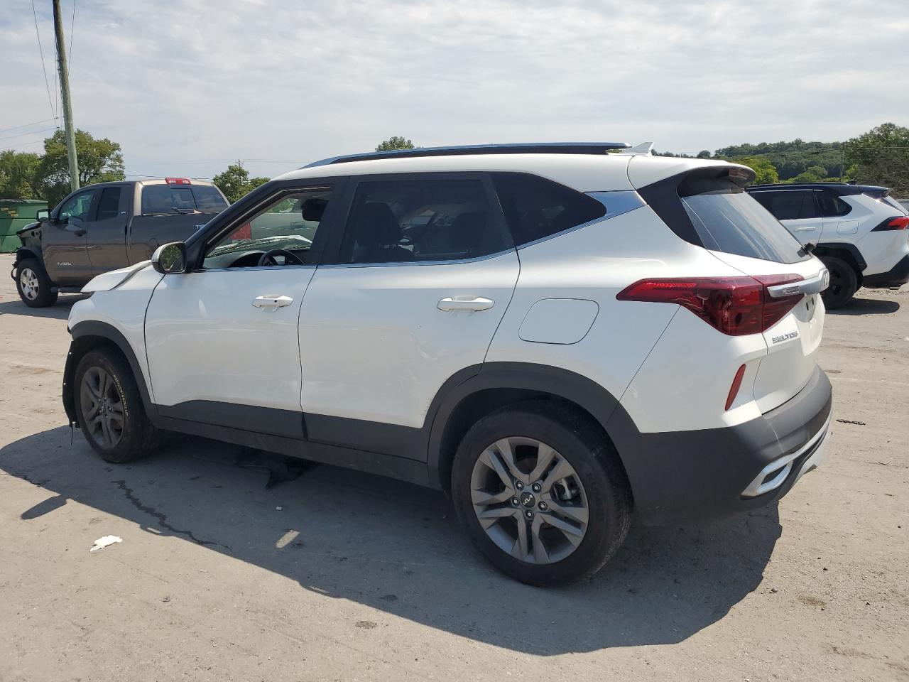 2023 Kia Seltos S - Фото 2